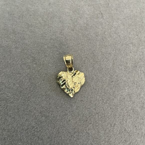 Solid 10k Gold Heart Nugget Pendant~NEW - Picture 1 of 10